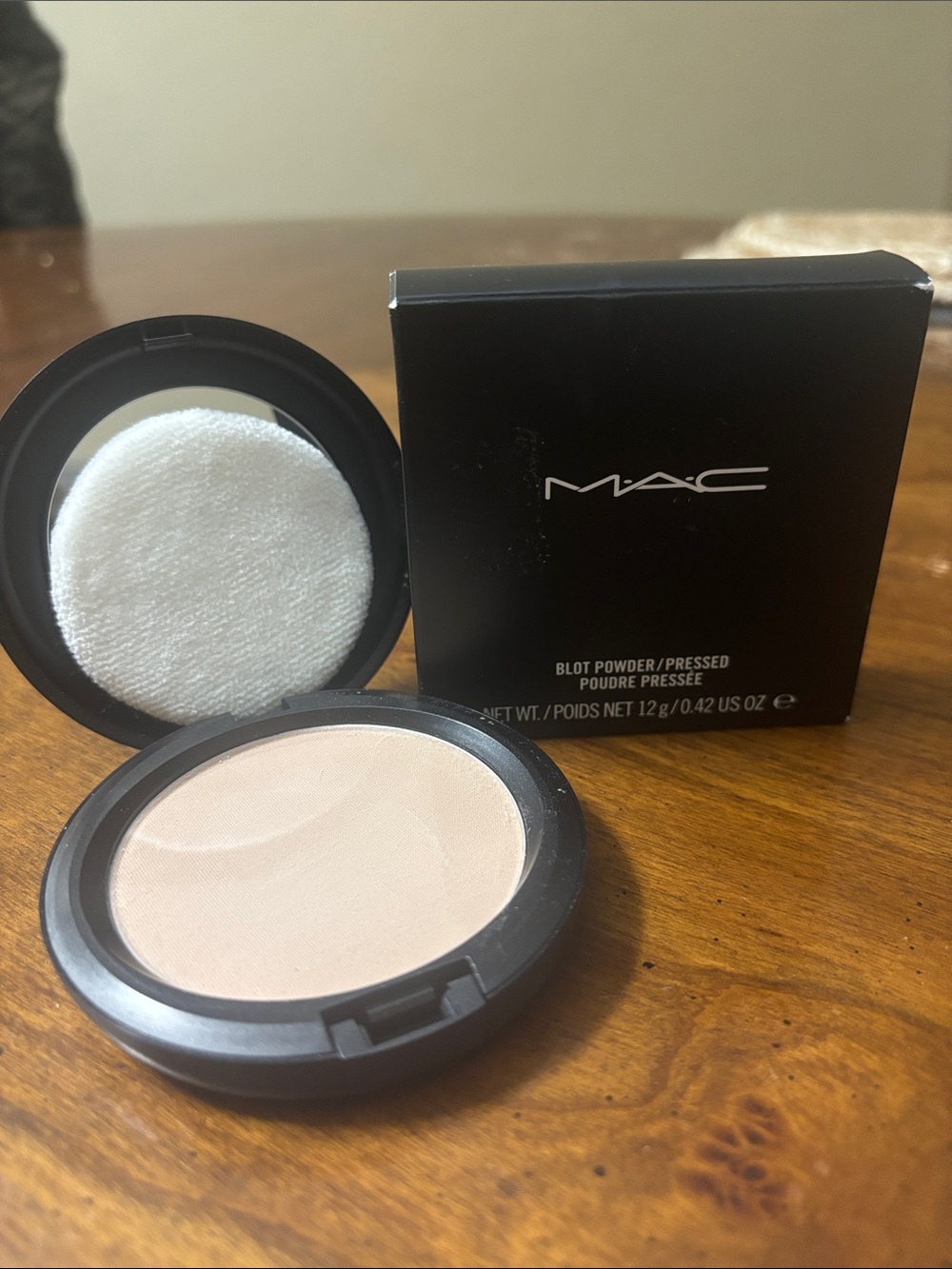 MAC Cosmetics Blot Pressed Powder - Medium